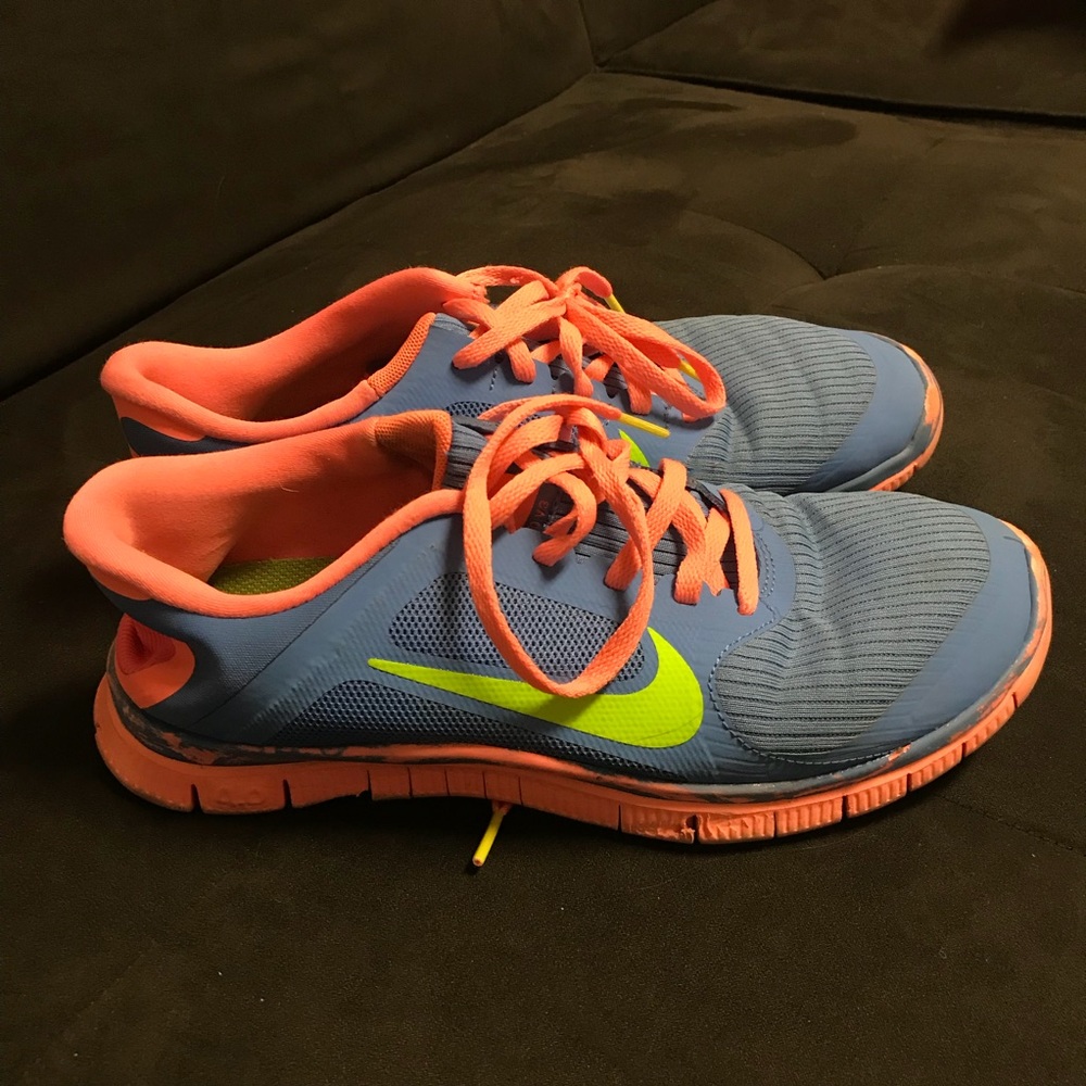 Nike free runs